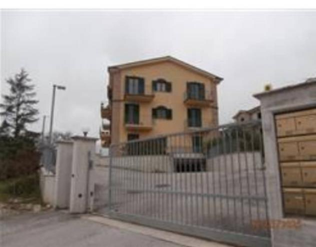 Immobile in asta di 85 m², box auto in vendita a Montegiorgio - Foto 3