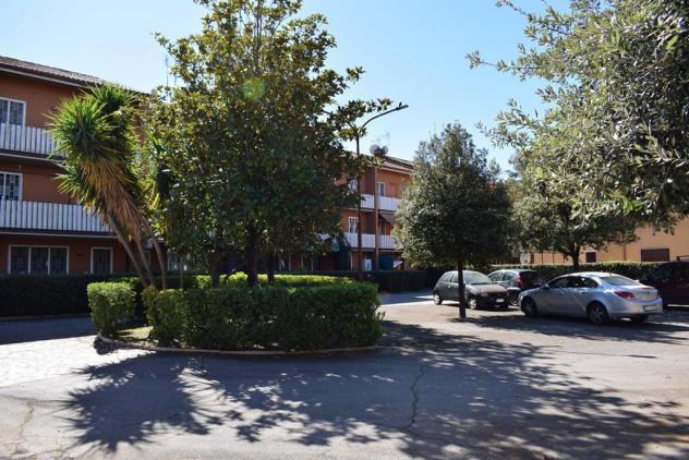ROMA. Torre Angela, Bellissimo appartamento su tre livelli - Foto 10