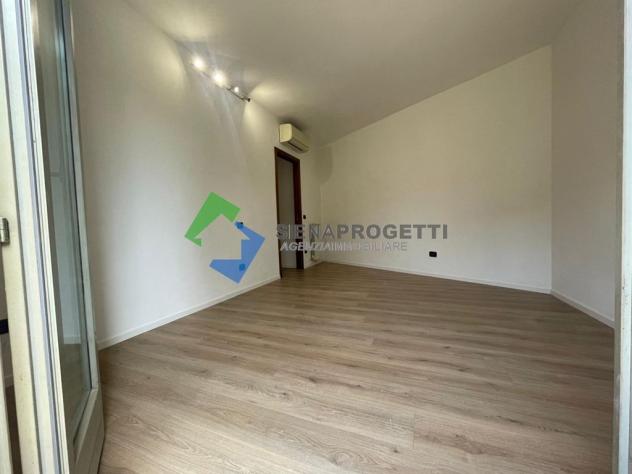 Coroncina, appartamento al piano terra con resede esclusivo, Siena. - Foto 16
