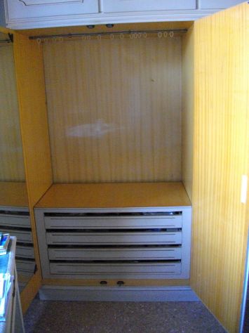 Armadio-cassettiera-testata letto e reti - Foto 3