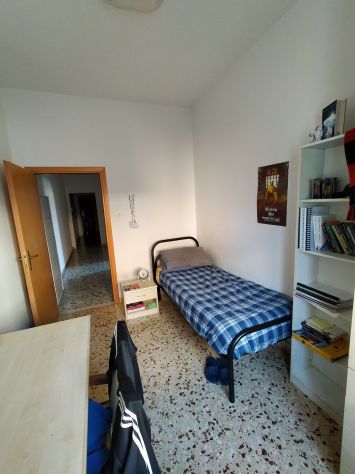 Offro camera in affitto a studente universitario