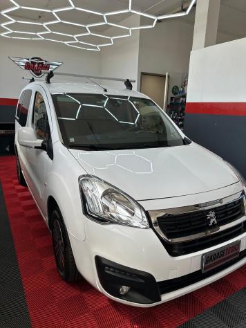 Peugeot Partner Tepee 1.6 BlueHDi 120cv Active - Foto 2