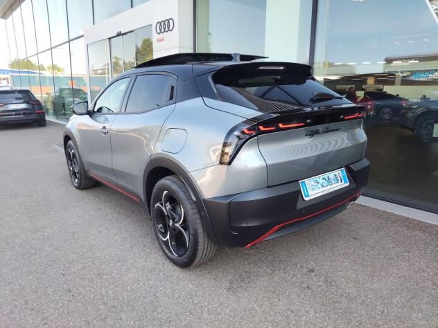 Alfa Romeo Junior Ibrida 1.2 145CV Hybrid eDCT6 ibrida Q4 Ti - Foto 4