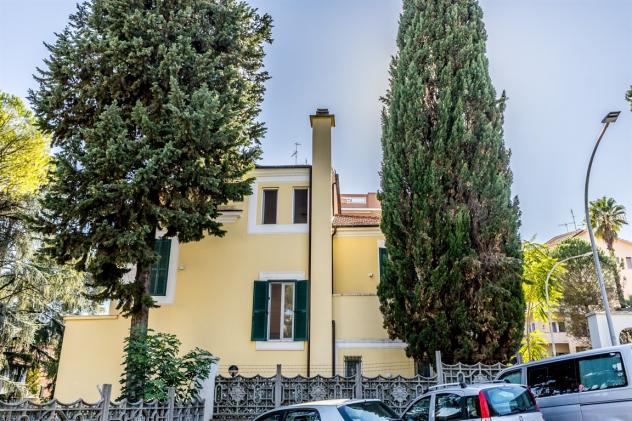 Bellissima Villa Liberty nel Cuore di Città Giardino, a Reddito - Foto 6