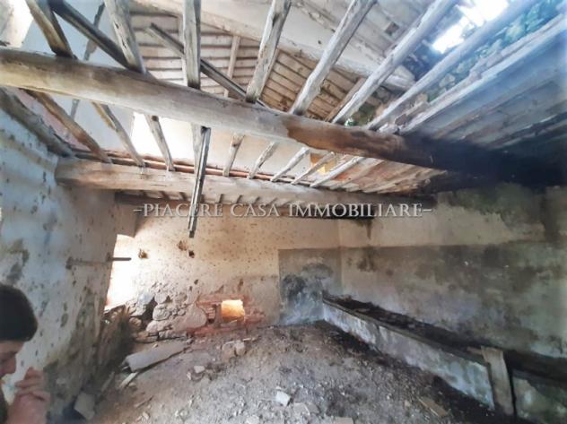 Casale da ristrutturare con 2 ha di uliveto in vendita nel circondario di Orvieto - Foto 7