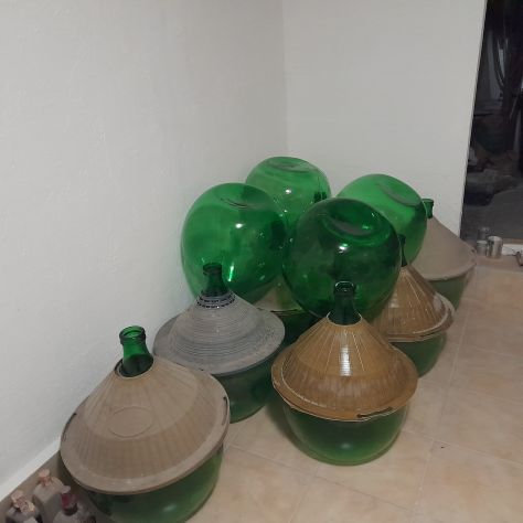 Damigiane da vino in vetro
