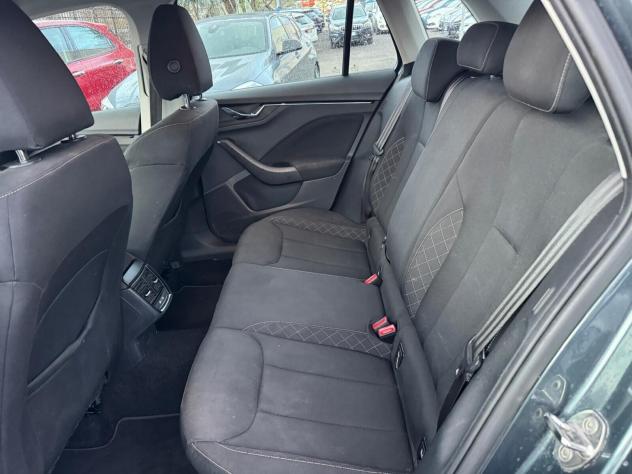Skoda Kamiq 1.6 TDI SCR DSG Dark Shade - Foto 3