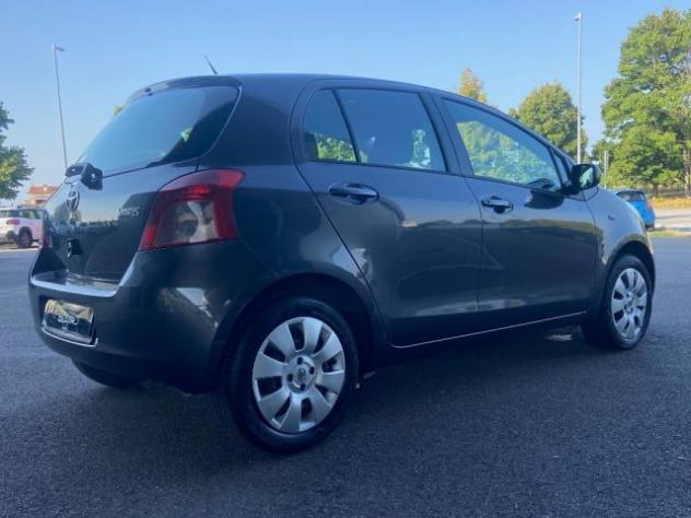 TOYOTA Yaris 1.0 5P. rif. 23938071 - Foto 5