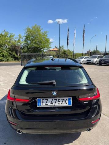 BMW 320 d 48V Touring Sport rif. 23824722 - Foto 5
