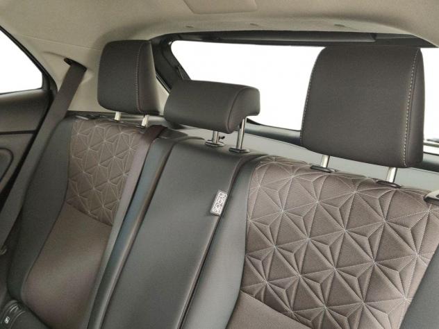 Toyota Yaris Cross 2021 1.5h Lounge fwd 116cv e-cvt - Foto 10