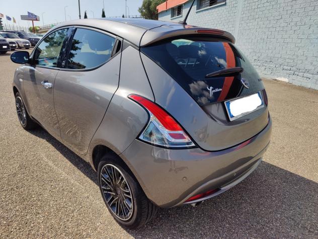 Lancia Ypsilon 1.0 FireFly 5 porte S&S Hybrid Ecochic Gold - Foto 5