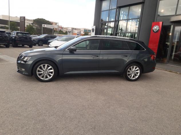 Škoda Superb 2.0 TDI 150 CV SCR DSG Wagon Executive - Foto 2
