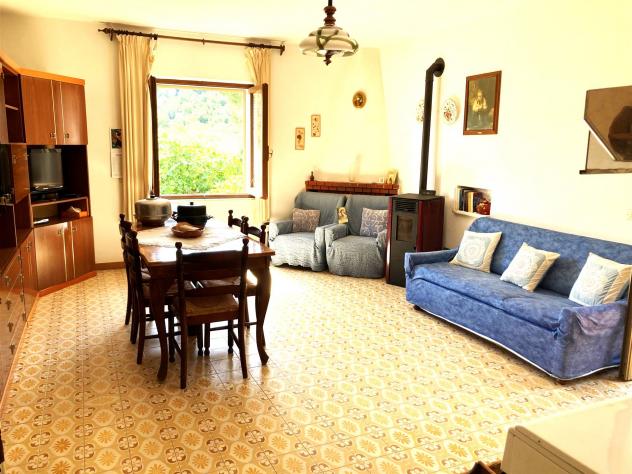 Villa in Vendita in zona PEVERO con giardino - Foto 2