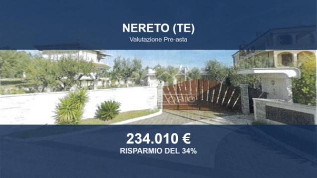 Immobile in asta di 266 m² con più di 5 locali e box auto in vendita a Nereto