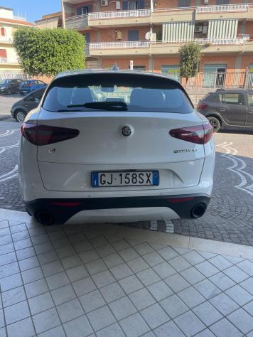 Alfa Romeo Stelvio 2.2 Turbodiesel 190 CV AT8 Q4 Business - Foto 4