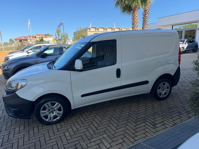 Fiat Doblo Dobl1.6 MJT 16V 105CV Easy - Foto 2