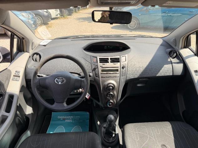TOYOTA - Yaris 1.0 Now 5p my10 - Foto 9