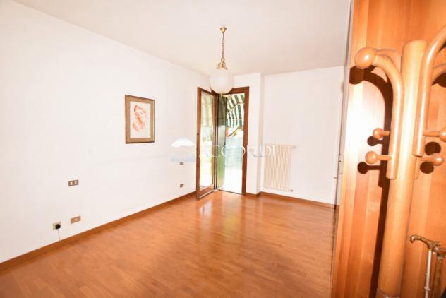 APPARTAMENTO di 3 vani e di 115 mq (MONTEBELLUNA) rif. PE17 - Foto 5