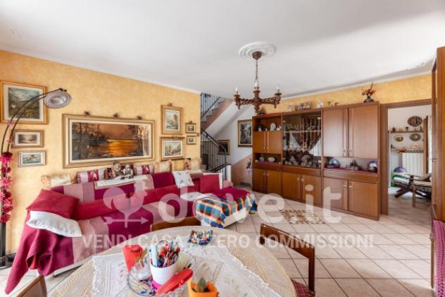 Villa di 145 m² con 4 locali e box auto doppio in vendita a Porto Valtravaglia - Foto 6
