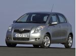 Toyota Yaris musata fanale cofano 2006-2009