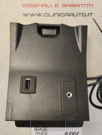 PRESA AUX/USB MERCEDES Classe B W246 2° Serie A2468230411 A2468201915 (12) - Foto 2