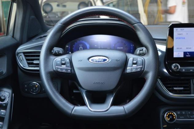 FORD Puma 1.0 EcoBoost Hybrid S&S ST-Line 125 CV rif. 23961804 - Foto 10