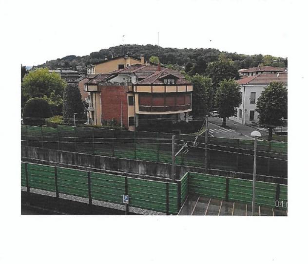 Immobile in asta di 110 m² con più di 5 locali e box auto in vendita a Olgiate Molgora - Foto 5