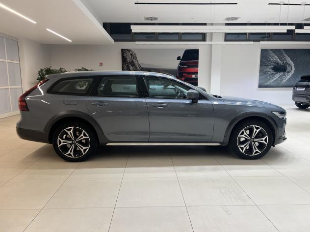 Volvo V90 Cross Country V90 Cross Country B5 (d) AWD automatico Core - Foto 4