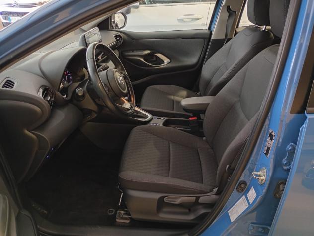 Toyota Yaris Hybrid Business 1.5 Automatico - Foto 10