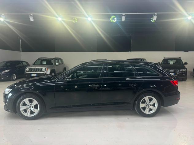 Audi A4 2.0 TDI 150 CV ultra S tronic Business Sport - Foto 8