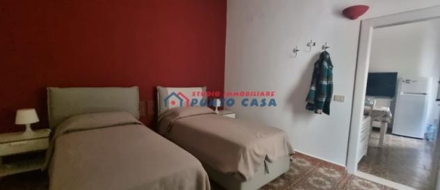 CENTRO STORICO - Pressi Piazzetta Cuba - N° 2 appartamenti in uno – 2° e ultimo p. s/a – 90 mq ca. – 5 vani + acc. Ottime condizioni, ben rifiniti. E - Foto 9