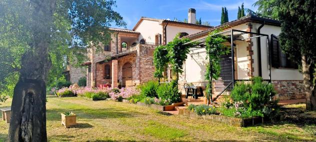 Vendita Rustico casale da 680 mq con giardino - Foto 11