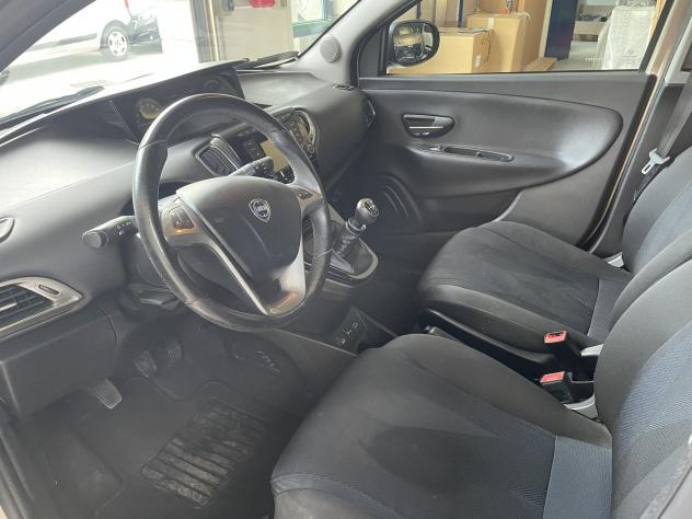 Lancia Ypsilon 1.0 70cv Firefly Hybrid S&S Gold - Foto 8