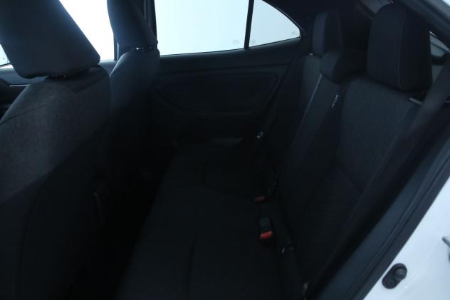 Toyota Yaris Cross 1.5H 116 CV E-CVT Trend Cerchi in lega da 17"/Vetri posteriori oscurati/Telecamera posteriore di assistenza al parcheggio - Foto 8