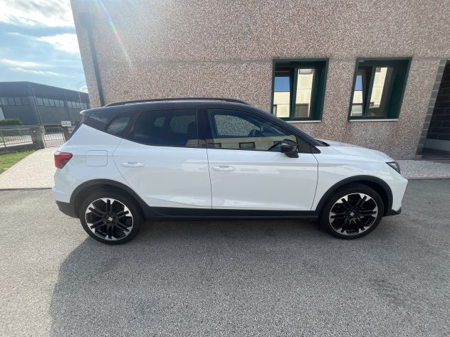Vendo auto Arona anno 2026 km 3.800. Con aggiunta di vari opzional - Foto 2
