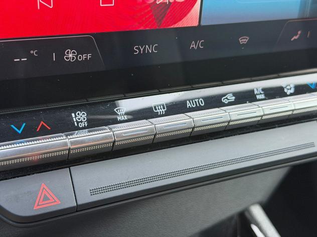 Renault Austral 2023 1.2 mild hybrid advanced 130cv Equilibre - Foto 5