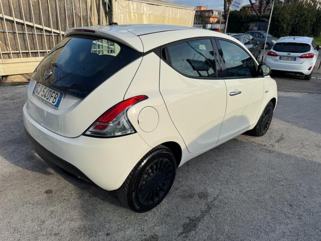 Lancia Ypsilon 1.2 GPL ECOCHIC 2022 fari led - Foto 6