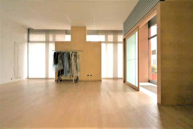 Locale commerciale in vendita a Vicenza