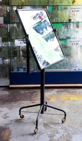 Specchio Inclinabile su Stativo con Ruote – 24414