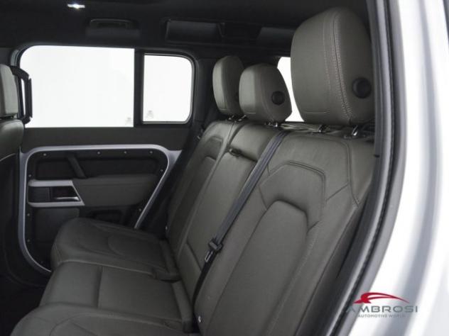 LAND ROVER Defender 110 3.0d i6 mhev SE awd 200cv auto - AUTOCARRO N1 rif. 23802297 - Foto 10
