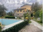 Villa in vendita a Isola - Luni 330 mq  Rif: 1360635