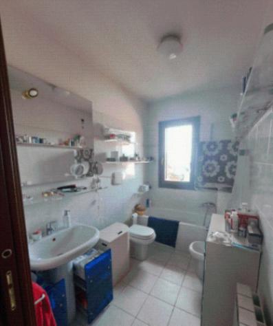 Immobile in asta di 98 m² in vendita a Prato