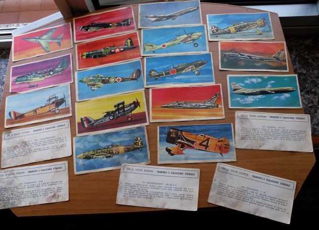 N° 27 FIGURINE TRASPORTI E EDUCAZIONE STRADALI DEL 1970 -