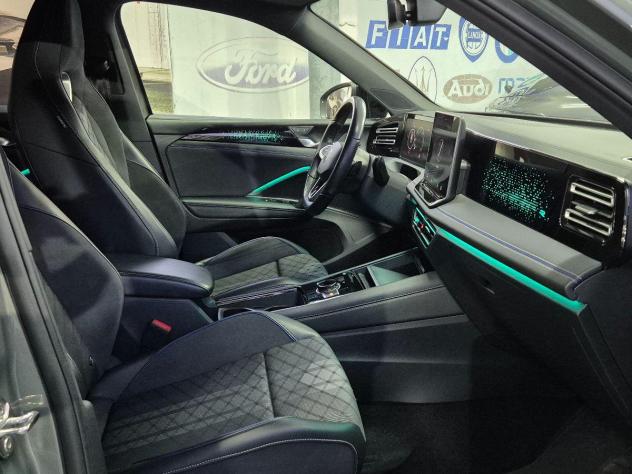 VOLKSWAGEN - Tiguan - 2.0 TDI 150 CV evo DSG R-Line - Foto 10