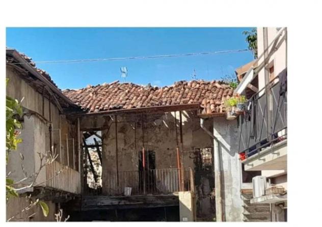Immobile in asta di 400 m² con più di 5 locali in vendita a Carugo - Foto 19