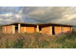 3 appartamenti di 80 mq cadauno, giardino mq 2.600