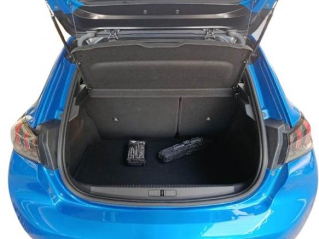 Peugeot 208 PureTech 130 CV S&& Automatica EAT8 GT Pack S&S - Foto 9