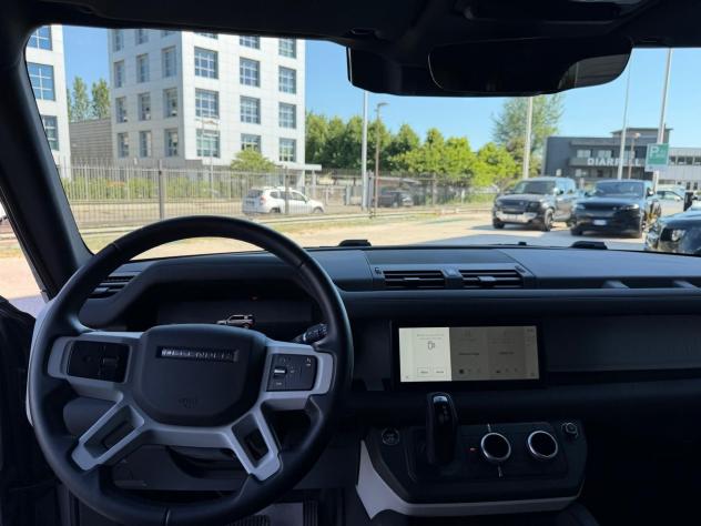Land Rover Defender 3.0D I6 200 110 SE AWD auto. AUTOCARRO N1 - Foto 4