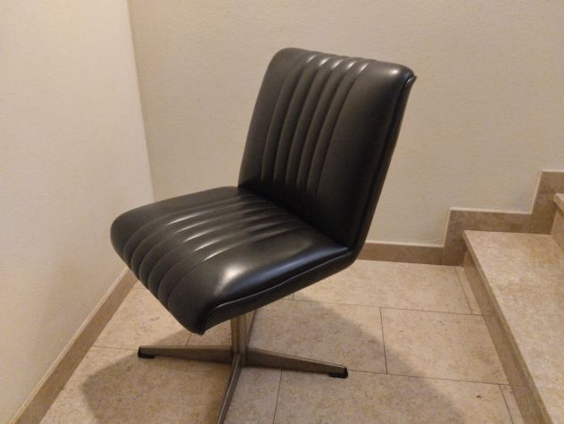 Coppia poltrone lounge anni ’70 in pelle nera – modernariato italiano - Foto 2