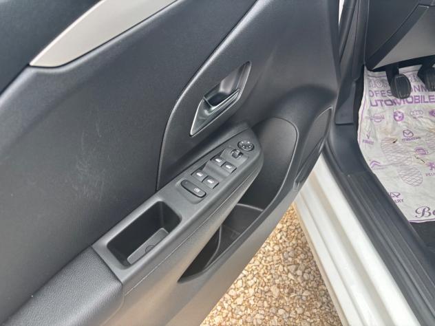 Opel Corsa 1.2 - Foto 10